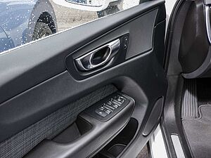 Volvo  Momentum Pro KLIMA SHZ KAMERA FACEL. LED
