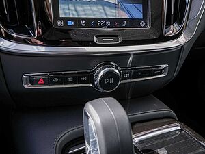 Volvo  T8 Plus Bright Recharge Plug-In Hybrid AWD