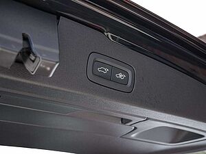 Volvo  T8 Plus Bright Recharge Plug-In Hybrid AWD