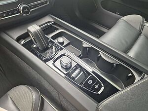 Volvo  B4 R-Design Geartronic *Panorama*Kamera*H/K*