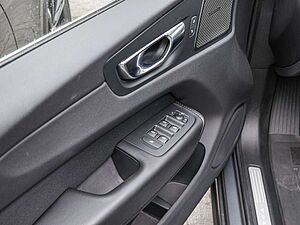 Volvo  D4 Geartronic Momentum