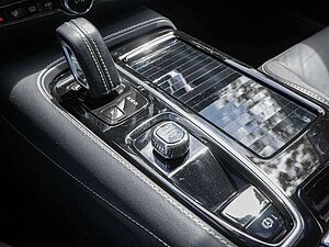 Volvo  T6 Recharge Plug-In Hybrid AWD R-Design