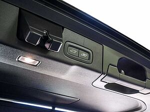 Volvo  T8 Twin Engine AWD R-Design