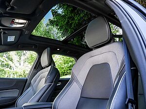 Volvo  T8 Twin Engine AWD R-Design