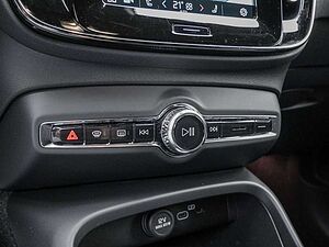 Volvo  Core Recharge Pure Electric Anhängerkupplung | 1. Hand