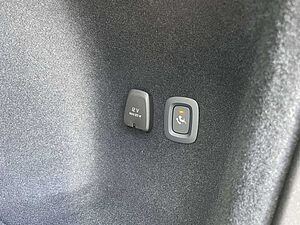 Volvo  Kombi T6 Ultra Dark Recharge Plug-In Hybrid AWD