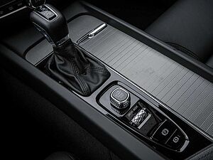 Volvo  D4 Cross Country Pro AWD