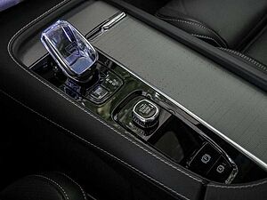 Volvo  T8 Plus Bright Recharge Plug-In Hybrid AWD