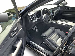 Volvo  T6 R Design Recharge Plug-In Hybrid AWD