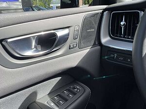 Volvo  T6 R Design Recharge Plug-In Hybrid AWD