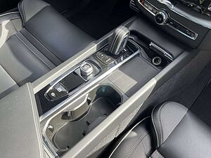 Volvo  T6 R Design Recharge Plug-In Hybrid AWD