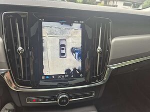 Volvo  T8 Ultimate Dark Recharge Plug-In Hybrid AWD