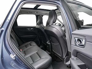 Volvo  T6 AWD Recharge Plug-In Hybrid R-Design