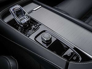 Volvo  T8 Plus Bright Recharge Plug-In Hybrid AWD