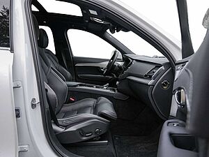 Volvo  T8 Plus Bright Recharge Plug-In Hybrid AWD