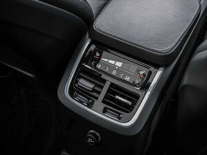 Volvo  T8 AWD Recharge Plug-In Hybrid R-Design