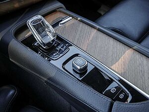 Volvo  T8 Plus Bright Recharge Plug-In Hybrid AWD