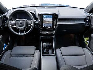 Volvo  Core Recharge Single Pure Electric 2WD