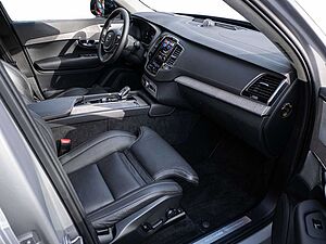 Volvo  T8 Ultimate Dark Recharge Plug-In Hybrid AWD