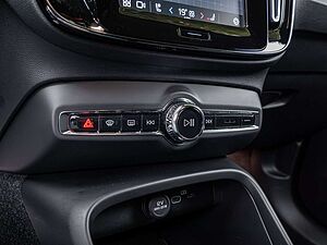 Volvo  TWIN Core Recharge Pure Electric AWD