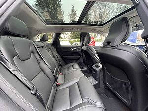 Volvo  T8 AWD Recharge Ultimate Dark Plug-In Hybrid