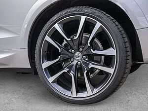 Volvo  T8 AWD Recharge Ultimate Dark Plug-In Hybrid