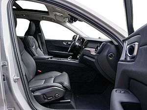 Volvo  T8 AWD Recharge Ultimate Dark Plug-In Hybrid