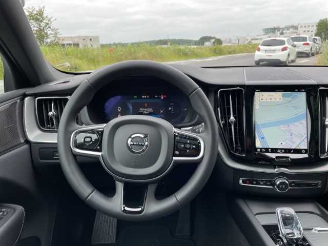 Volvo  Plus Black Edition Recharge Plug-In Hybrid AWD T6 Harman Kardon 360 Grad Kamera