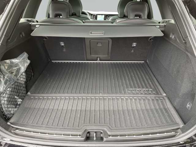 Volvo  Plus Black Edition Recharge Plug-In Hybrid AWD T6 Harman Kardon 360 Grad Kamera