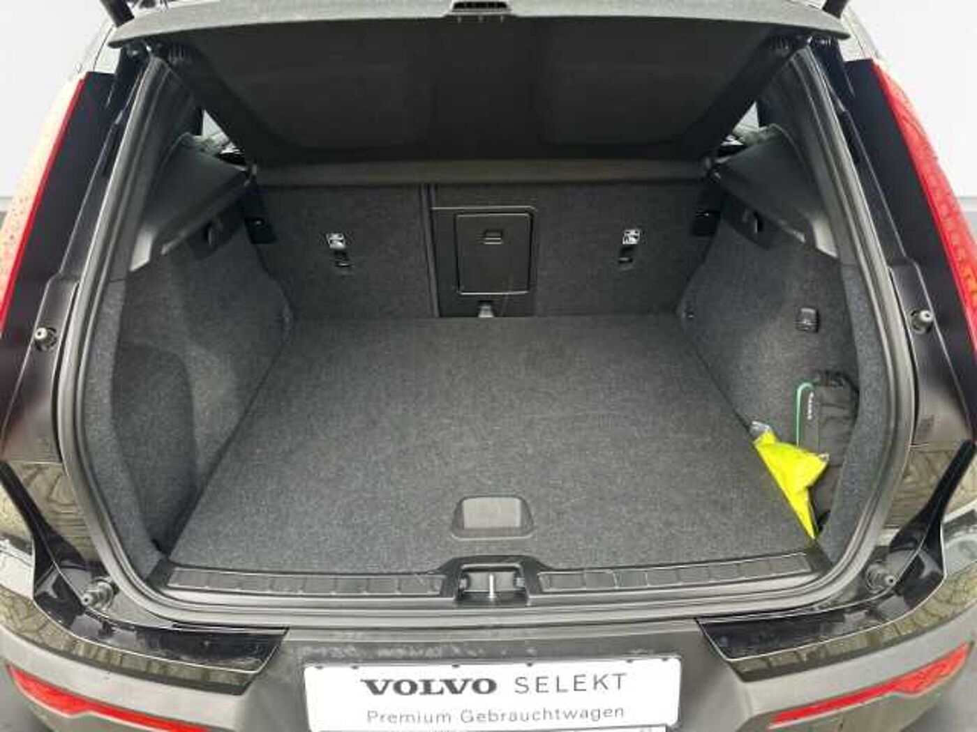 Volvo  Plus Dark Plug-In Memory Sitze Harman Kardon