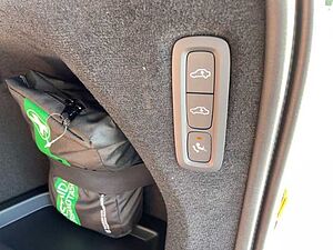 Volvo  T8 Ultimate Dark Recharge AWD,360°Kamera,7-Sitzer, AHK