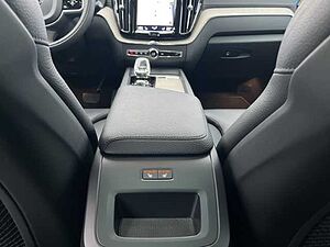 Volvo  Inscription Recharge Plug in Hybrid T6 360 Grad Kamera Panoschiebed.