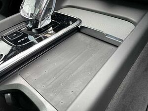 Volvo  Plus Black Edition Recharge Plug-In Hybrid AWD T6 Harman Kardon 360 Grad Kamera