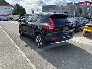 Volvo  Core Recharge Plug-In Hybrid T4 AHK schwenkb.