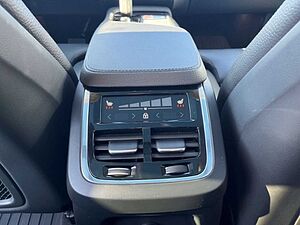 Volvo  Inscription Expression Recharge AWD T8 7-Sitzer St