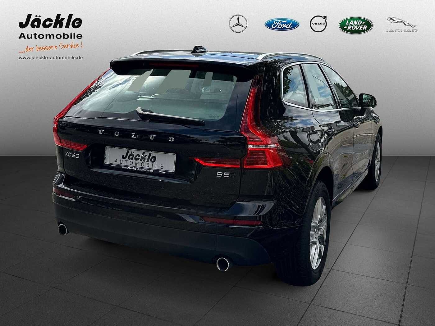 Volvo  Momentum Pro AWD