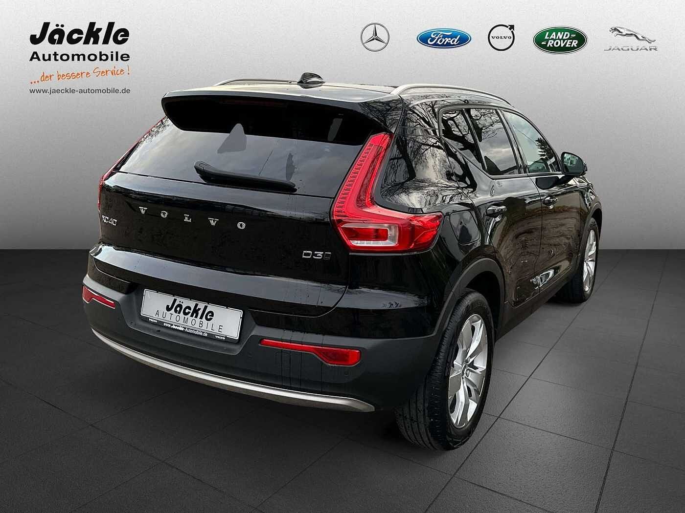 Volvo  Momentum Pro AWD