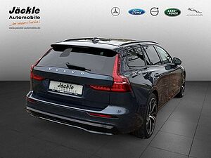 Volvo  Plus Dark Recharge Plug-In Hybrid AWD