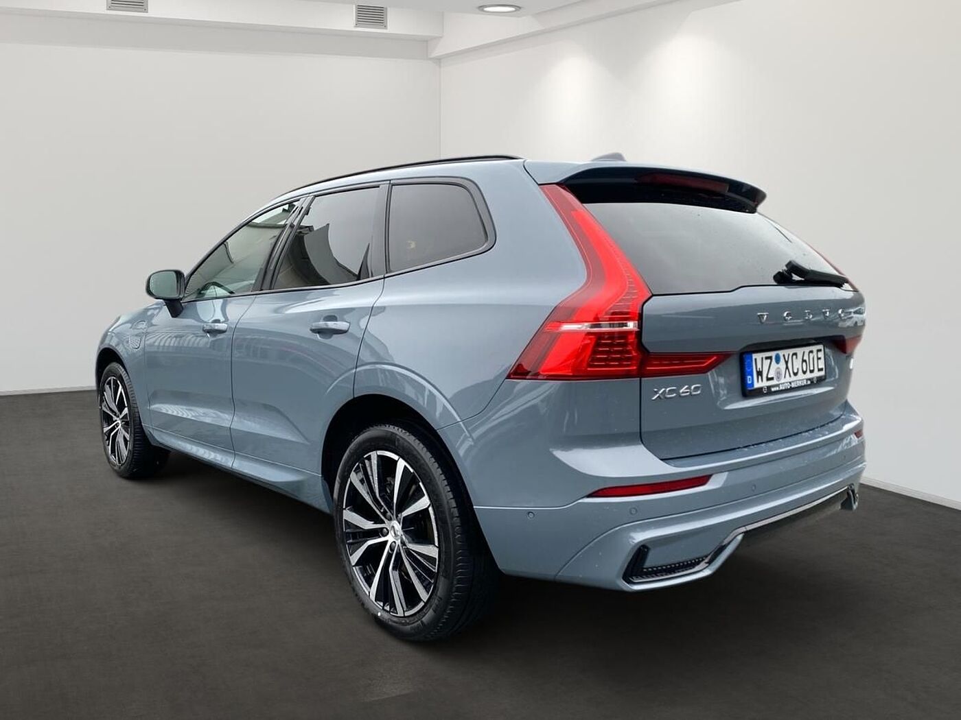 Volvo  T6 Recharge AWD Plus Dark AHK Winter 360