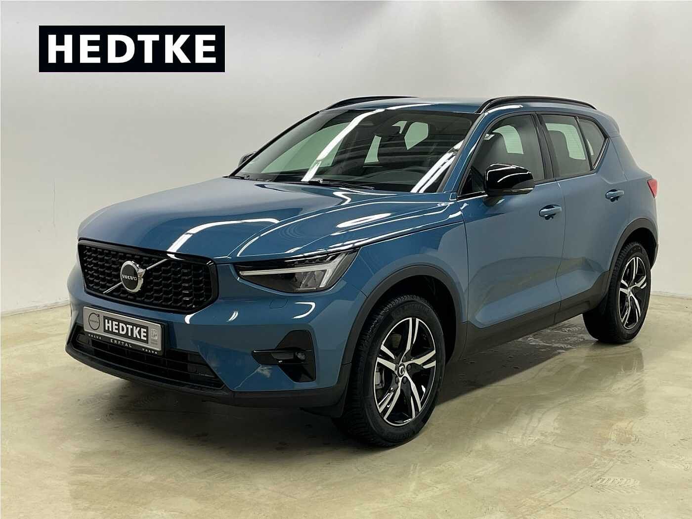 Volvo  XC40 Plus, B4 Mild-Hybrid, Benzin, Dark