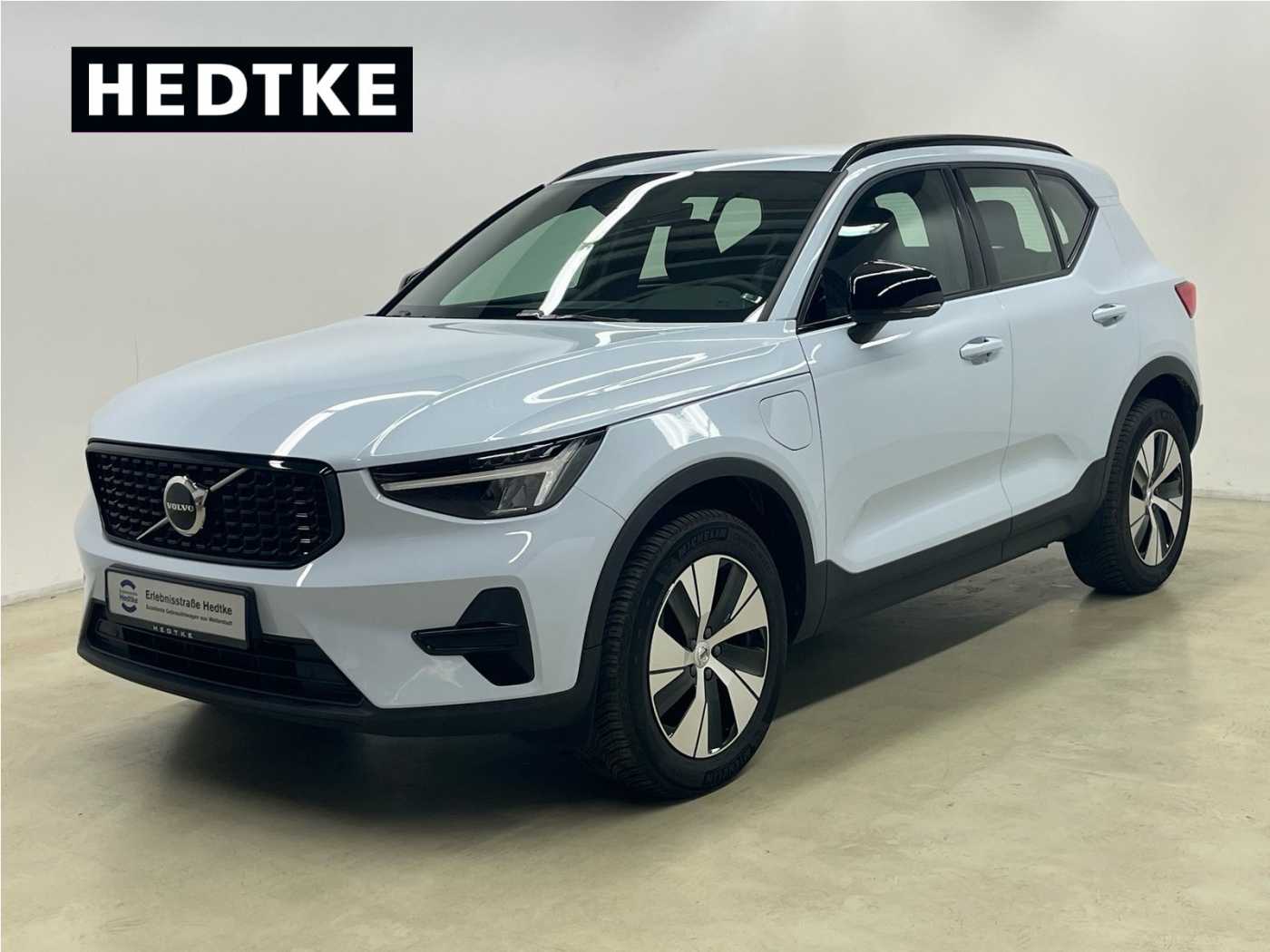 Volvo  XC40 Recharge Plus, T5 Plug-in Hybrid, Elektrisch/Benzin, Dark