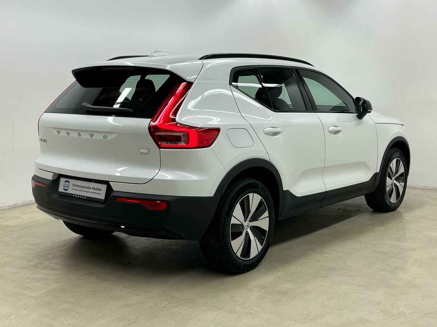 Volvo  XC40 Recharge Plus, T5 Plug-in Hybrid, Elektrisch/Benzin, Dark