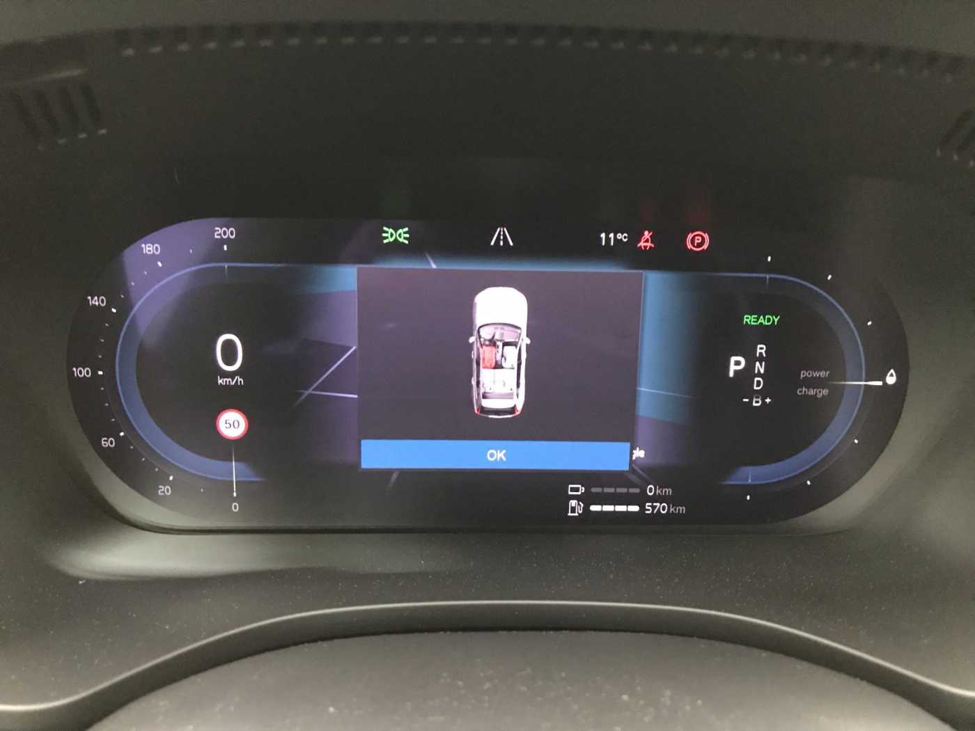Volvo  XC60 Recharge Core, T6 AWD Plug-in Hybrid, Elektrisch/Benzin, Bright