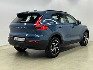 Volvo  XC40 Plus, B4 Mild-Hybrid, Benzin, Dark