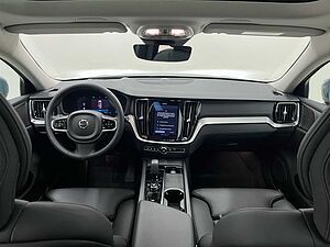 Volvo  V60 Cross Country Ultimate, B4 AWD Mild-Hybrid, Diesel, Bright