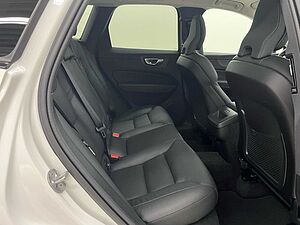 Volvo  XC60 Plus, B4 AWD Mild-Hybrid, Diesel, Dark