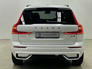 Volvo  XC60 Plus, B4 AWD Mild-Hybrid, Diesel, Dark