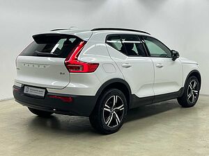 Volvo  XC40 Plus, B4 Mild-Hybrid, Benzin, Dark