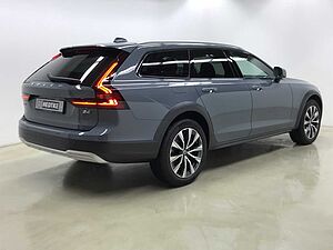 Volvo  V90 Cross Country Cross Country Plus, B4 AWD Mild-Hybrid, Diesel