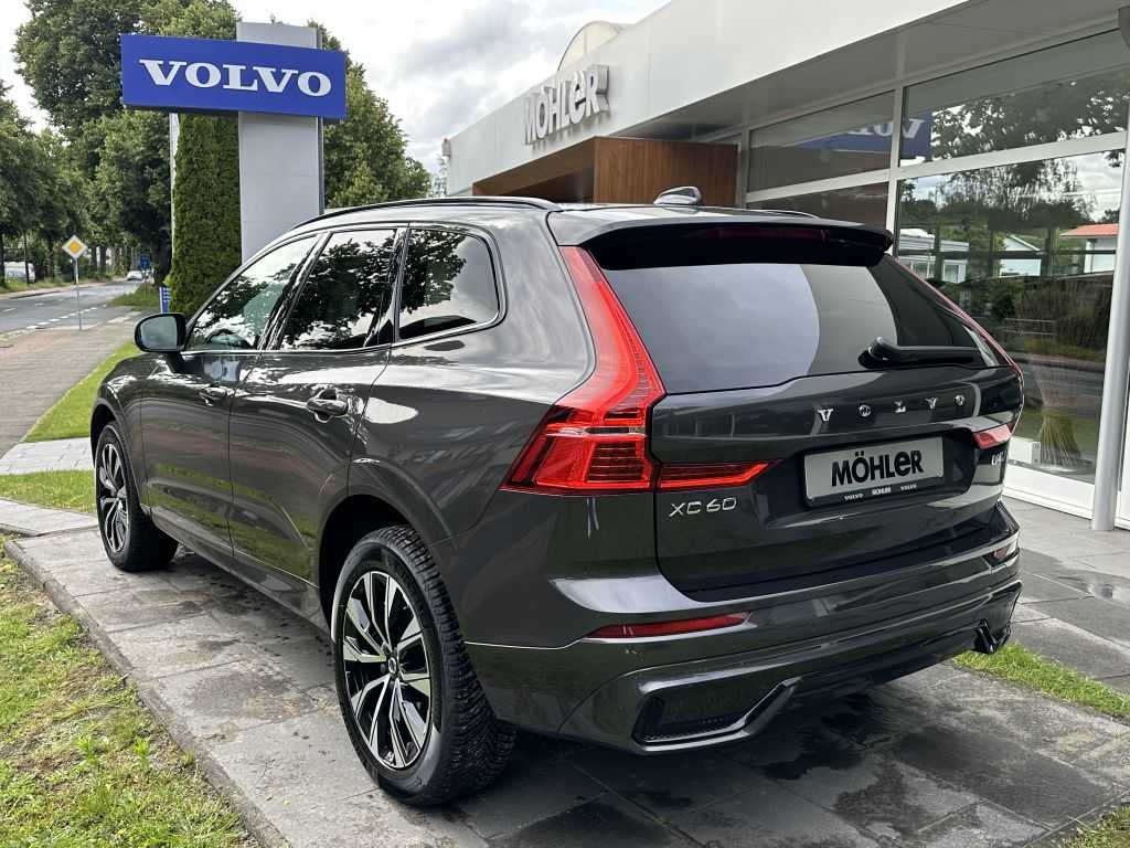 Volvo  XC60 Plus, B4 AWD Mild-Hybrid, Diesel, Dark